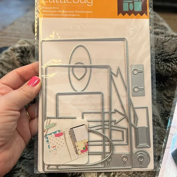 New Set of 2 thin metal die cuts and clear stamps for planner paper crafting - Picture 4 of 15